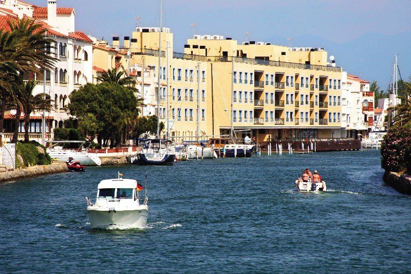 Pierre & Vacances Empuriabrava Εξωτερικό φωτογραφία