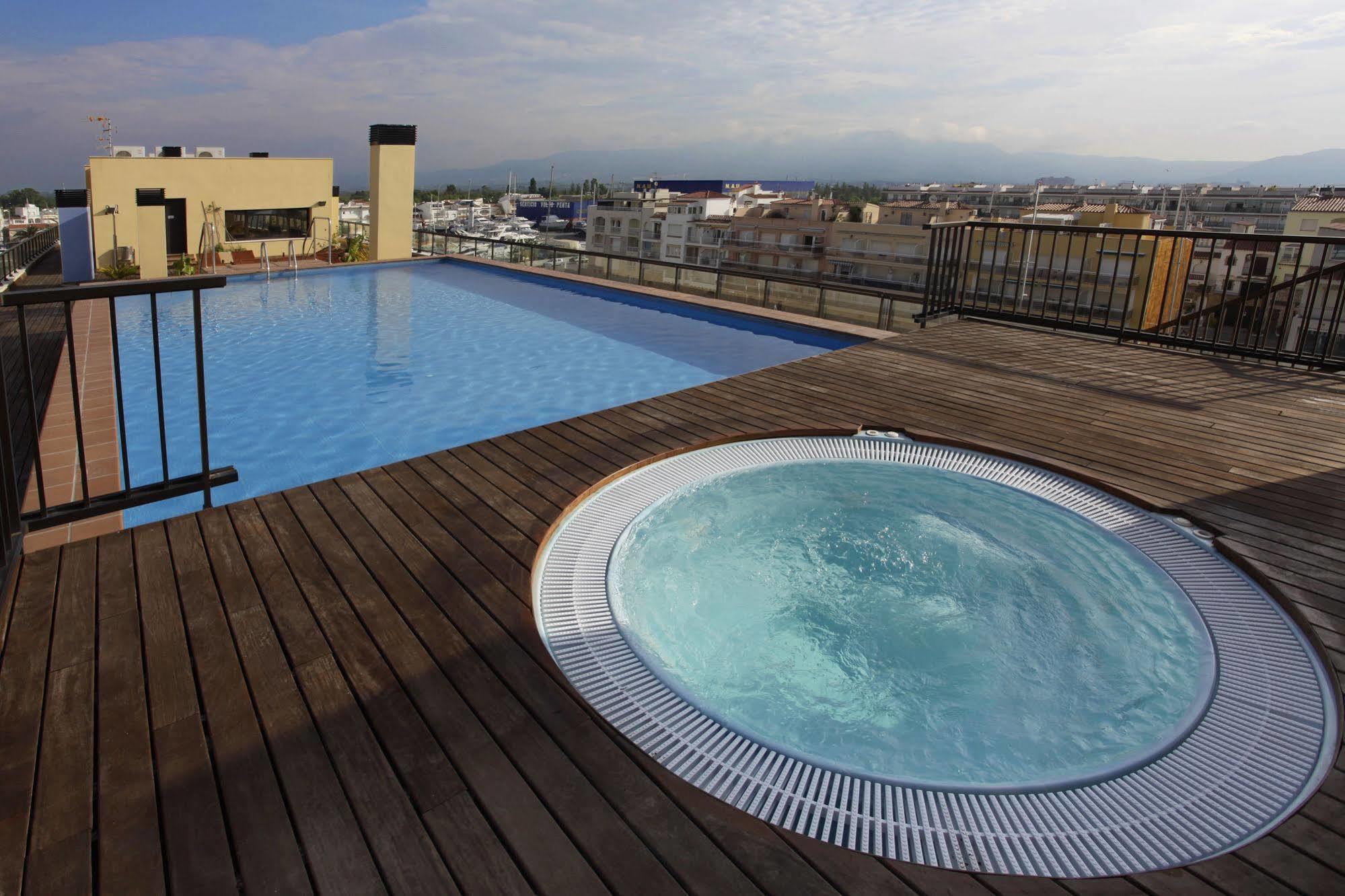 Pierre & Vacances Empuriabrava Εξωτερικό φωτογραφία